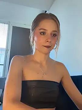 BabyAnais from StripChat is Freechat
