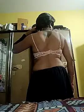 Babydoll_18 from StripChat