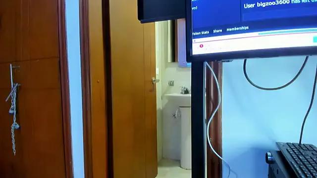 Teen sex cams free adult cams: check-out the satisfaction of conversing and c2c with our stunning models, who will teach you all about seduction and dreams with their smoking hot shapes.