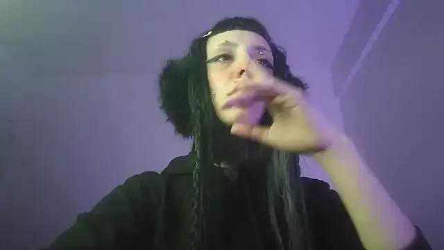 badddoll from StripChat is Freechat