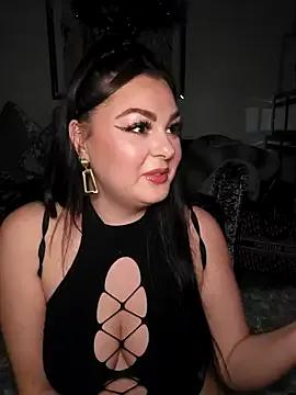 BaddieBellaUK from StripChat is Freechat