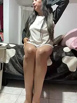 Bamby_milflatina webcams show profile image 
