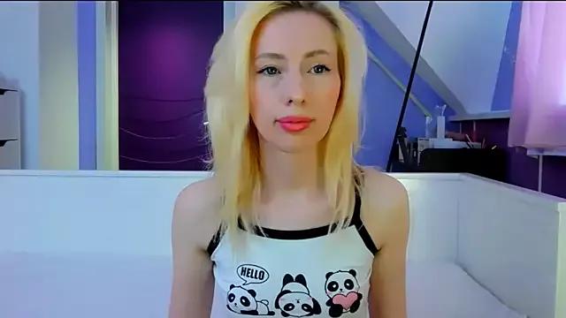 BarbieGoddess from StripChat is Freechat