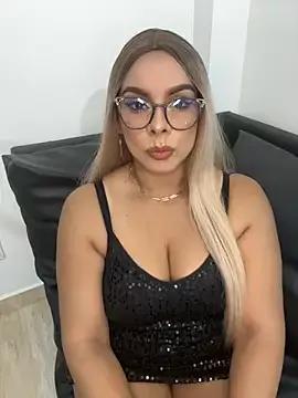 BBWCami_ from StripChat is Freechat