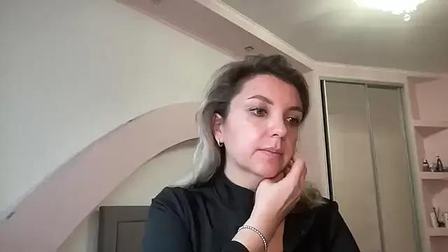 Beautysoul_ from StripChat is Freechat