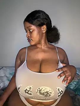 Bella-Porsche from StripChat is Freechat