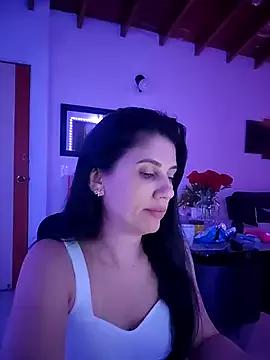 Bellabbys from StripChat is Freechat