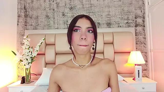 BellaHarper1 from StripChat is Freechat