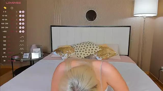 bellatip from StripChat is Freechat