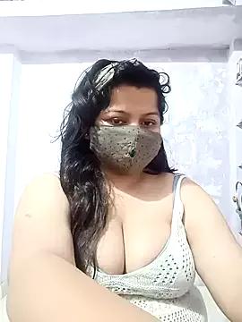 BigAssSarah from StripChat is Freechat
