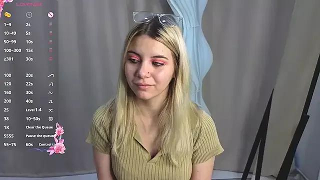 Teen sex cams free adult cams: check-out the satisfaction of conversing and c2c with our stunning models, who will teach you all about seduction and dreams with their smoking hot shapes.