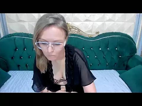 BlondeSugar from StripChat is Freechat