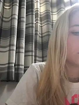 Blondie_Sofia_Essexbabe from StripChat is Freechat