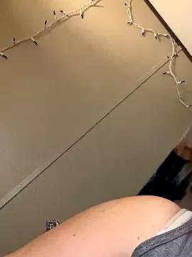 Blondiee_x from StripChat is Freechat