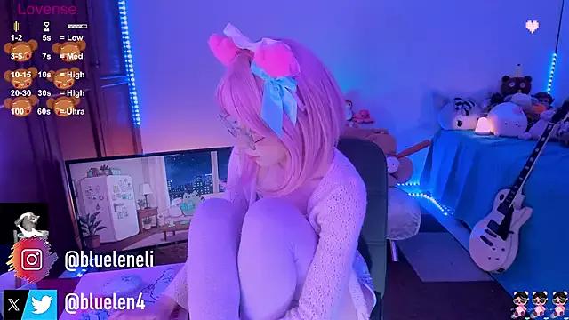 bluelen from StripChat is Freechat