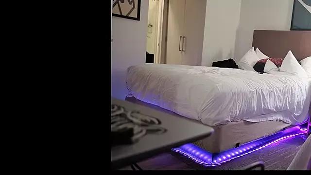 bluntbeautyxo from StripChat is Freechat