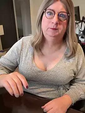 Photos of BookBabe27 from StripChat is Freechat