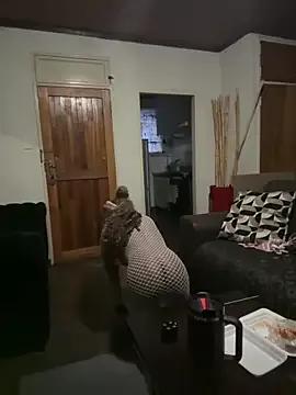 Bootytinah from StripChat is Freechat