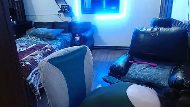 Breenda_23 from StripChat