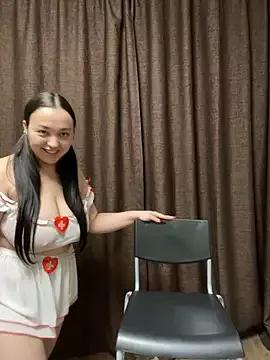 Bright-Flash from StripChat is Freechat