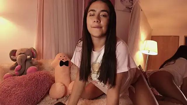 Brooklyn_7 from StripChat