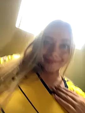 BunnyDream from StripChat is Freechat