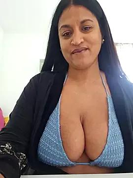 Busty_AriaX from StripChat is Freechat