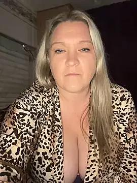 BustyGoddess6969 from StripChat is Freechat