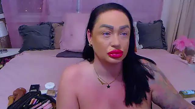 BustyVicky from StripChat is Freechat