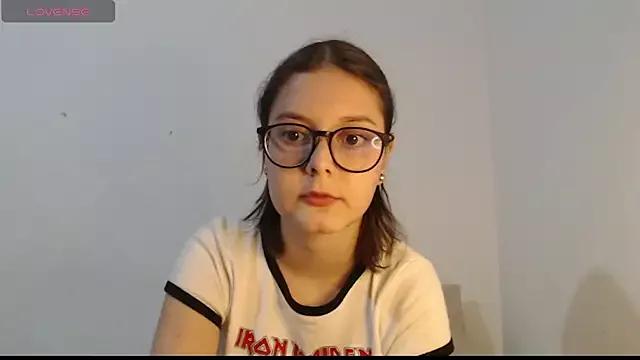 CamilaAmada from StripChat is Freechat