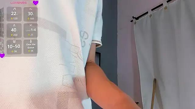 camillo_virgil from StripChat is Freechat