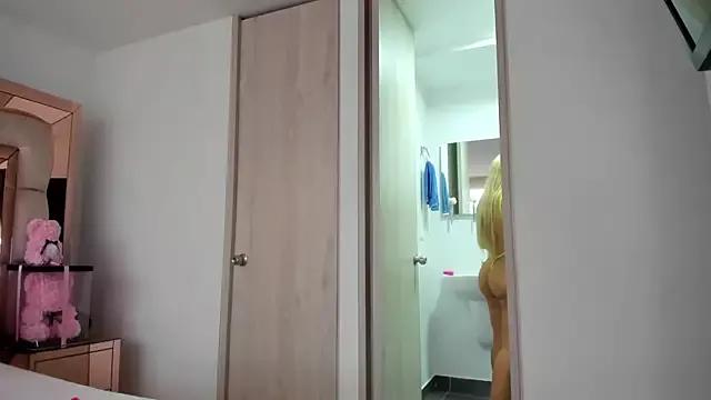 Teen sex cams free adult cams: check-out the satisfaction of conversing and c2c with our stunning models, who will teach you all about seduction and dreams with their smoking hot shapes.