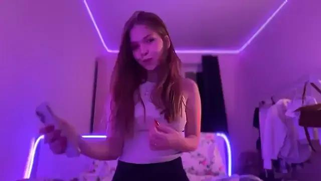 CandysRose from StripChat is Freechat