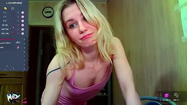 Caramel_piegirl from StripChat is Freechat