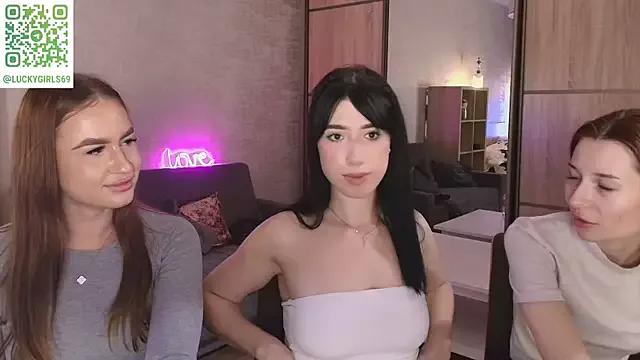 Teen sex cams free adult cams: check-out the satisfaction of conversing and c2c with our stunning models, who will teach you all about seduction and dreams with their smoking hot shapes.