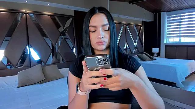 carina_rossi from StripChat is Freechat