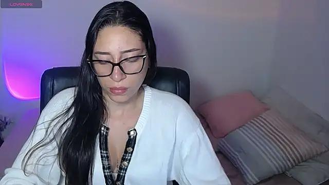Carla_palmer_ from StripChat is Freechat