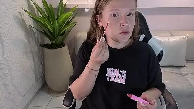 carla_tp from StripChat is Freechat