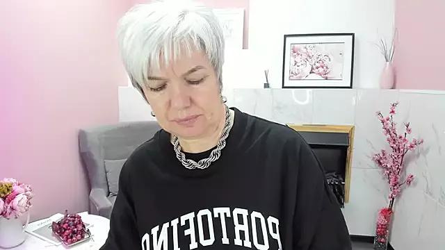 CarmenSoft from StripChat is Freechat
