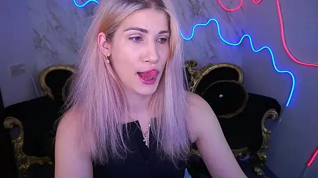 CassandraGood from StripChat is Freechat