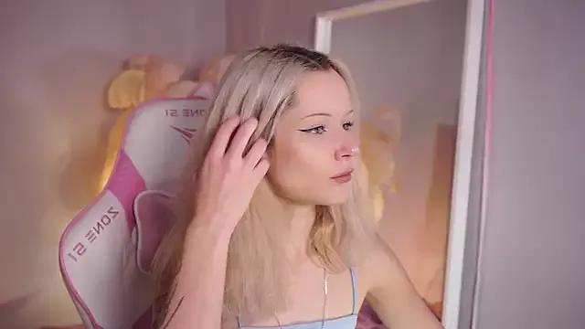 Teen sex cams free adult cams: check-out the satisfaction of conversing and c2c with our stunning models, who will teach you all about seduction and dreams with their smoking hot shapes.