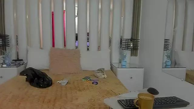 Teen sex cams free adult cams: check-out the satisfaction of conversing and c2c with our stunning models, who will teach you all about seduction and dreams with their smoking hot shapes.