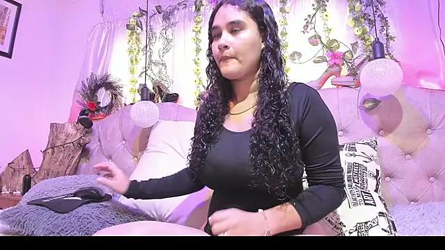 Chanelle_ from StripChat is Freechat