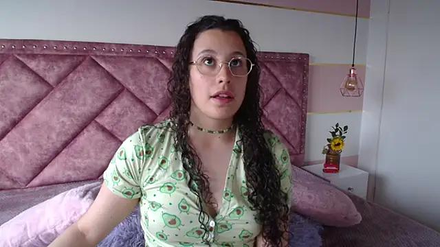 Teen sex cams free adult cams: check-out the satisfaction of conversing and c2c with our stunning models, who will teach you all about seduction and dreams with their smoking hot shapes.