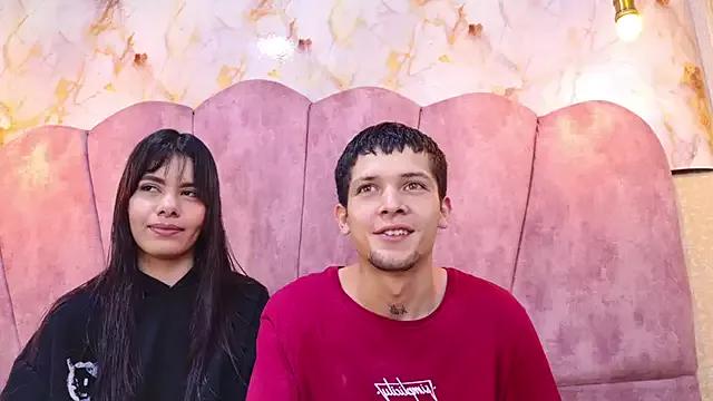 CharlotteandTaylorr from StripChat is Freechat