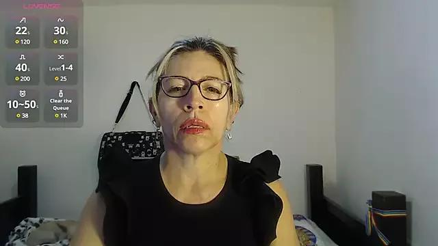 Chayla_Ruiz from StripChat is Freechat