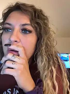 Chicagobabe from StripChat is Freechat
