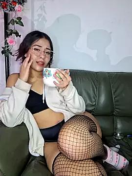 chloebrownn03 from StripChat is Freechat