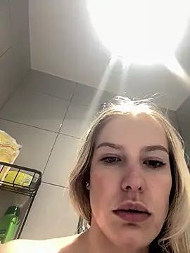 Chloemillerrxx_ from StripChat is Freechat