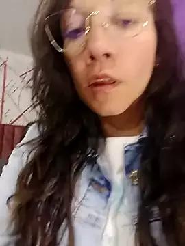Chriss_girl_of_imaginatio from StripChat is Freechat